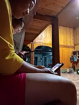 Snapshot of TinTin321 chatting on March 25, 2026, 12:22 pm TinTin321 online show from March 25, 2026, 12:22 pm