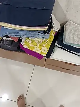 Snapshot of hothunk_7 chatting on November 9, 2025, 10:24 am hothunk 7 online show from November 9, 2025, 10:24 am