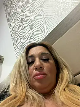 Snapshot of TheeaBlanco chatting on December 5, 2025, 6:15 pm TheeaBlanco online show from December 5, 2025, 6:15 pm