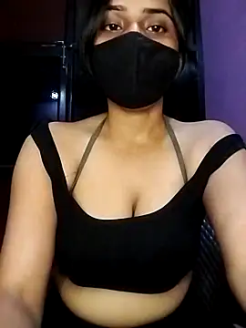 Snapshot of Amisha2 chatting on October 17, 2025, 3:25 pm Amisha2 online show from October 17, 2025, 3:25 pm