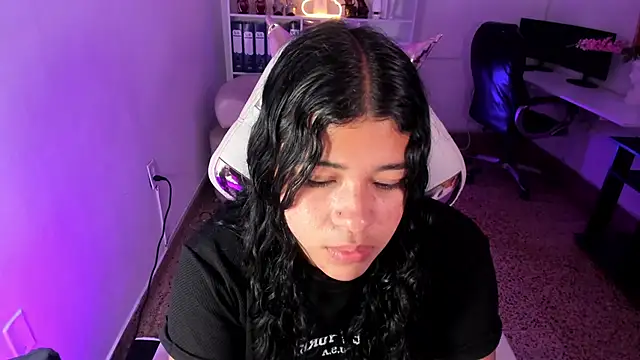 Ivy nt online show from October 9, 2025, 6:06 pm