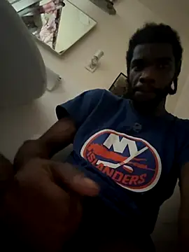 Snapshot of BigBDMari chatting on September 24, 2025, 10:13 pm BigBDMari online show from September 24, 2025, 10:13 pm