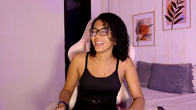 Ayleen Dunkan online show from September 24, 2025, 12:08 pm