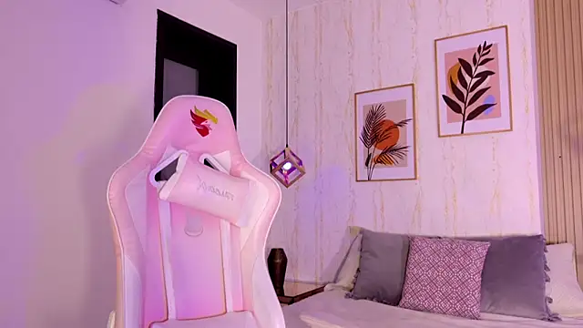 Ayleen Dunkan online show from September 30, 2025, 12:10 pm