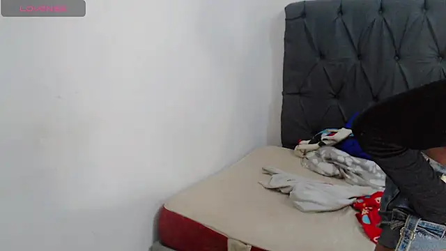 deborahotts online show from October 7, 2025, 2:14 pm