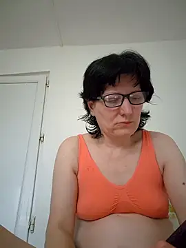 Vera Elle online show from March 30, 2026, 3:13 pm