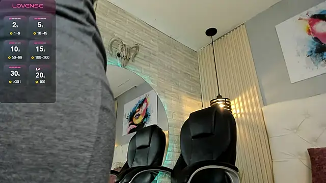 scarletbaker  online show from October 11, 2025, 3:21 pm