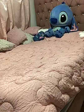 Snapshot of Rachellcooperrr chatting on January 18, 2026, 3:54 am Rachellcooperrr online show from January 18, 2026, 3:54 am