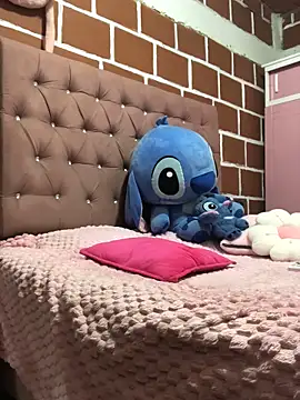 Snapshot of Rachellcooperrr chatting on February 25, 2026, 11:36 pm Rachellcooperrr online show from February 25, 2026, 11:36 pm