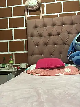 Rachellcooperrr online show from March 11, 2026, 12:27 am