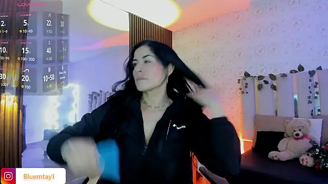 Snapshot of BLUE_TAY1 chatting on February 2, 2026, 11:53 am BLUE TAY1 online show from February 2, 2026, 11:53 am