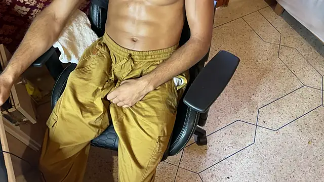 JUSTFORRICH online show from October 19, 2025, 11:00 am