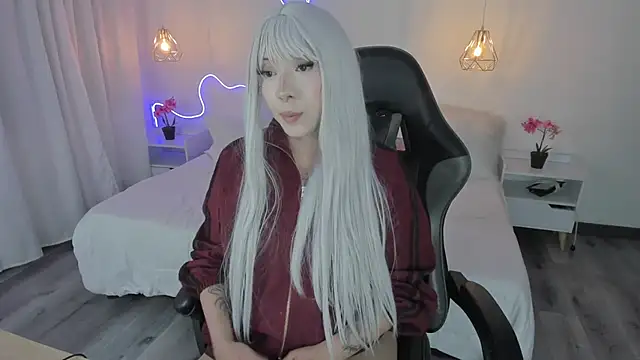 Noahcryptic online show from November 28, 2025, 4:59 am