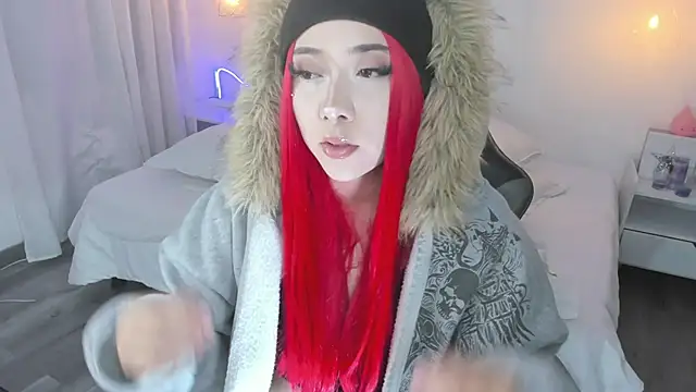 Noahcryptic online show from May 18, 2026, 5:35 am