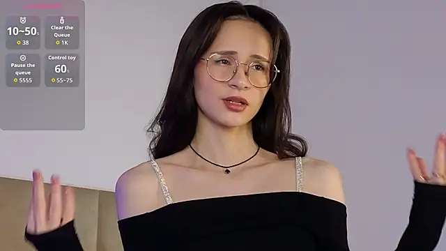 MartaBrent online show from December 2, 2025, 4:57 pm