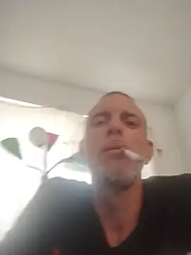 jarjar83 online show from June 13, 2026, 1:20 pm