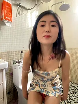 xtt1689999 online show from November 22, 2025, 3:27 am