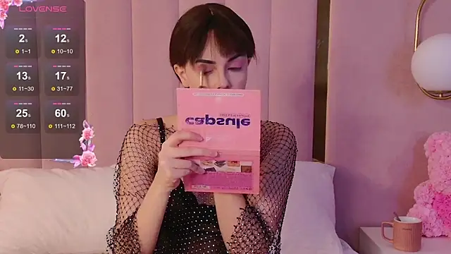 Miranda Kerry online show from December 14, 2025, 6:30 am