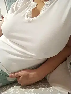 Snapshot of zerdaliii chatting on November 4, 2025, 7:46 pm zerdaliii online show from November 4, 2025, 7:46 pm