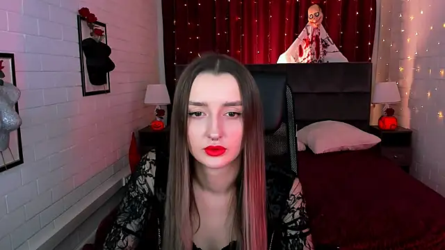 AliceLids online show from October 16, 2025, 1:12 pm