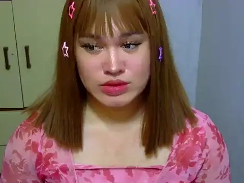 Annierose ts online show from February 1, 2026, 7:01 pm