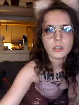 Snapshot of marijacucu chatting on April 18, 2026, 9:15 pm marijacucu online show from April 18, 2026, 9:15 pm