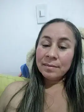 Snapshot of Nala1986 chatting on October 30, 2025, 1:51 am Nala1986 online show from October 30, 2025, 1:51 am