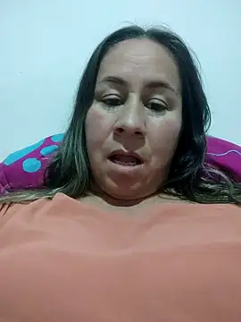 Snapshot of Nala1986 chatting on November 2, 2025, 2:25 am Nala1986 online show from November 2, 2025, 2:25 am