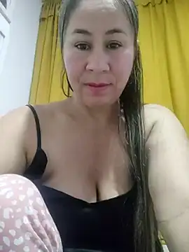 Snapshot of Nala1986 chatting on November 3, 2025, 11:37 pm Nala1986 online show from November 3, 2025, 11:37 pm