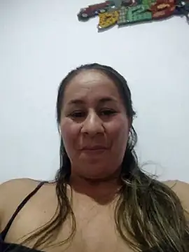 Snapshot of Nala1986 chatting on November 5, 2025, 2:00 am Nala1986 online show from November 5, 2025, 2:00 am