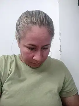 Snapshot of Nala1986 chatting on December 3, 2025, 3:54 pm Nala1986 online show from December 3, 2025, 3:54 pm