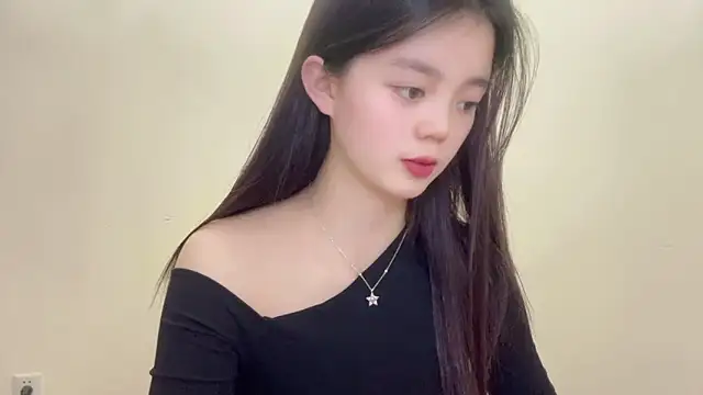 Nicole-13 online show from March 22, 2026, 1:36 pm