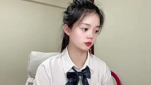 Nicole-13 online show from May 16, 2026, 12:15 pm
