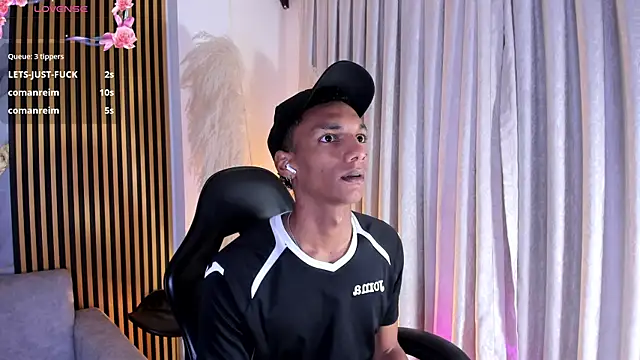 JulienSaint online show from March 22, 2026, 11:13 am