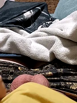 WaZaBytee online show from November 16, 2025, 5:13 am