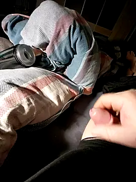 nikfu274 online show from April 13, 2026, 1:22 am