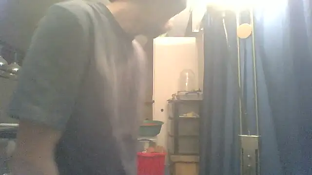 dikkefluit online show from April 19, 2026, 3:17 am