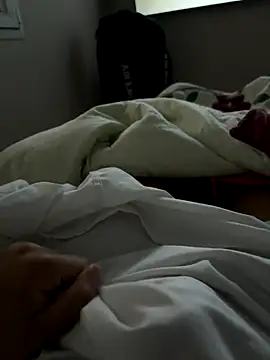 Snapshot of imed692 chatting on September 24, 2025, 8:39 am imed692 online show from September 24, 2025, 8:39 am