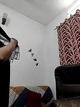 Snapshot of SEEMA_127 chatting on February 18, 2026, 4:30 am SEEMA 127 online show from February 18, 2026, 4:30 am