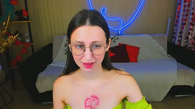 YourLovellyStory online show from March 3, 2026, 3:29 pm