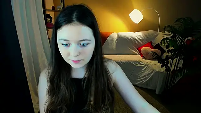 AlluringLookk online show from February 13, 2026, 12:45 pm