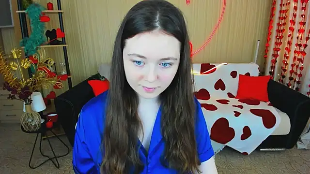 AlluringLookk online show from February 28, 2026, 9:43 am