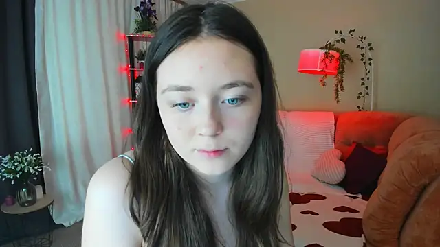 Snapshot of AlluringLookk chatting on July 2, 2026, 12:22 pm AlluringLookk online show from July 2, 2026, 12:22 pm