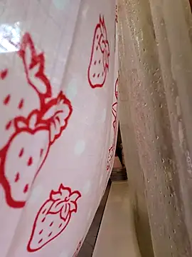 chocolate bella online show from April 10, 2026, 5:39 pm