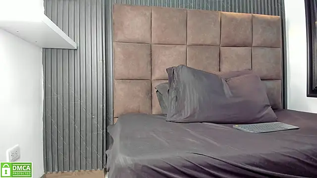 Ava Bonny online show from November 27, 2025, 1:46 pm