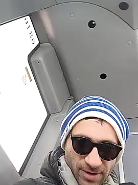 Snapshot of vasgabri chatting on January 11, 2026, 11:04 am vasgabri online show from January 11, 2026, 11:04 am