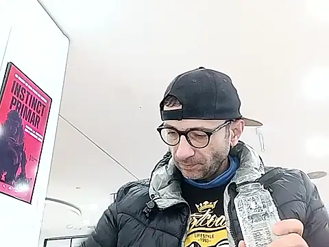 Snapshot of vasgabri chatting on January 12, 2026, 11:15 am vasgabri online show from January 12, 2026, 11:15 am