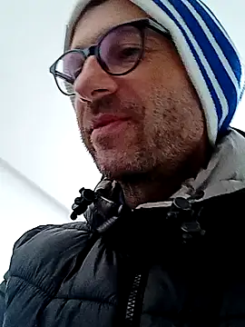 Snapshot of vasgabri chatting on January 14, 2026, 11:16 am vasgabri online show from January 14, 2026, 11:16 am