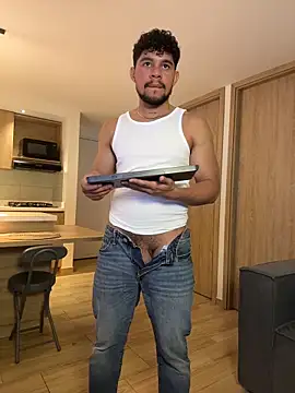 austin spears  online show from April 16, 2026, 12:11 am