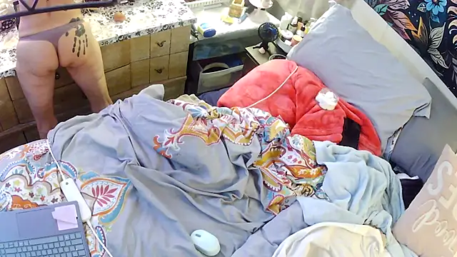 gypsyadventures1 online show from January 6, 2026, 5:38 pm